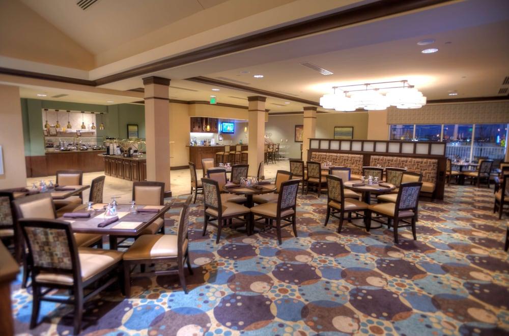 Hilton Garden Inn Omaha East/קאונסיל בלאפס מראה חיצוני תמונה