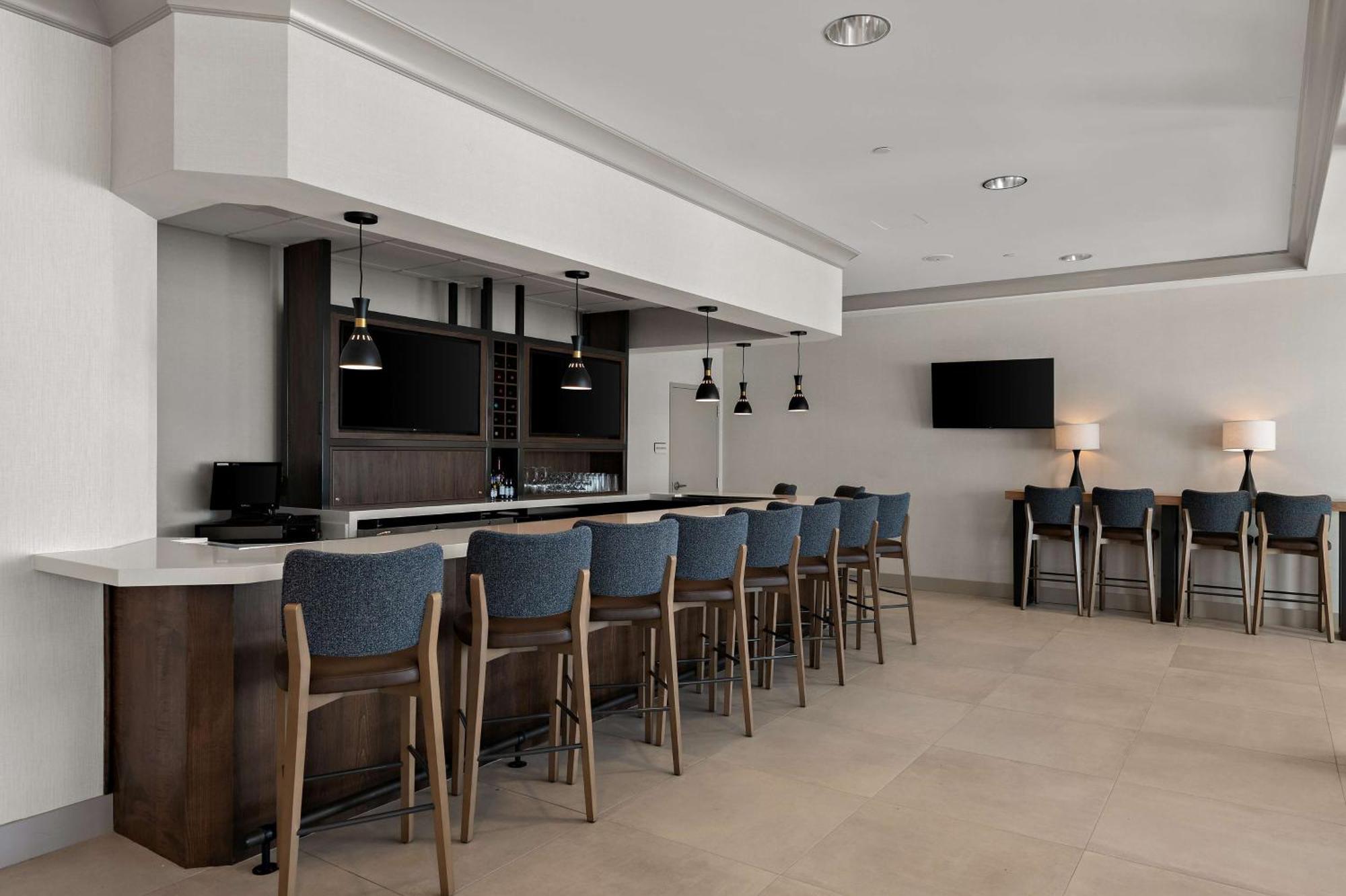 Hilton Garden Inn Omaha East/קאונסיל בלאפס מראה חיצוני תמונה