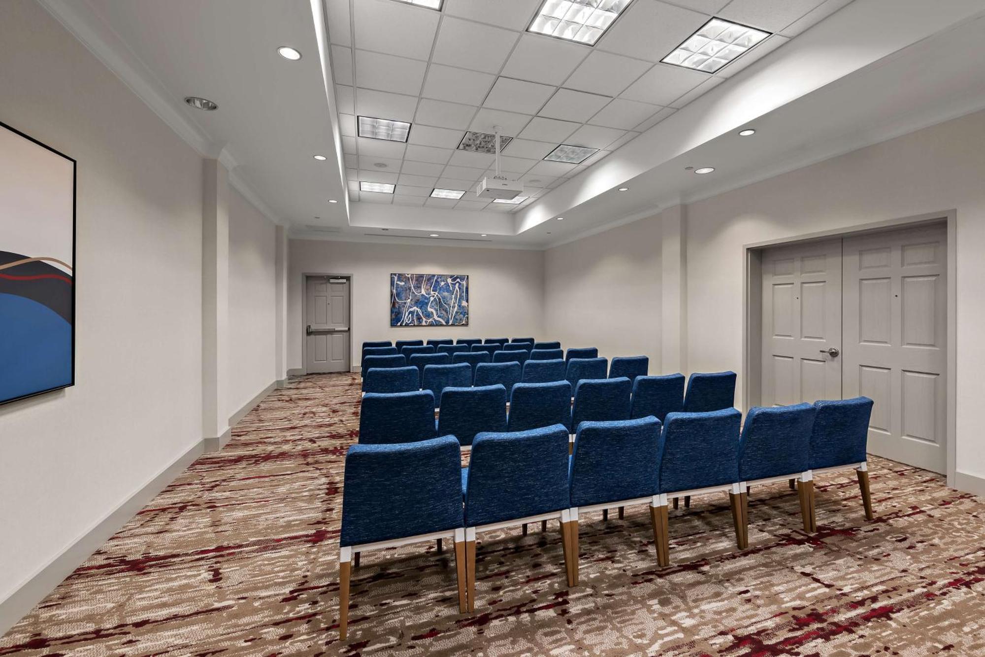 Hilton Garden Inn Omaha East/קאונסיל בלאפס מראה חיצוני תמונה