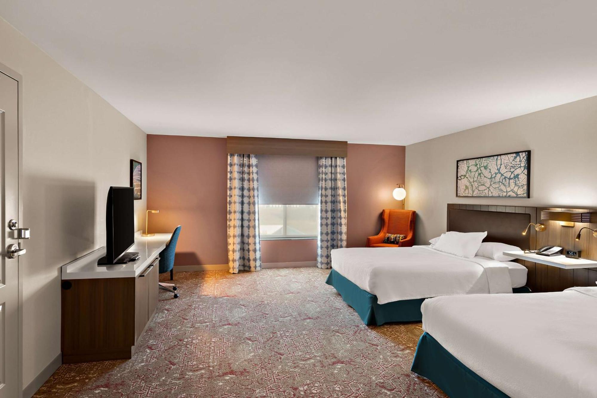 Hilton Garden Inn Omaha East/קאונסיל בלאפס מראה חיצוני תמונה