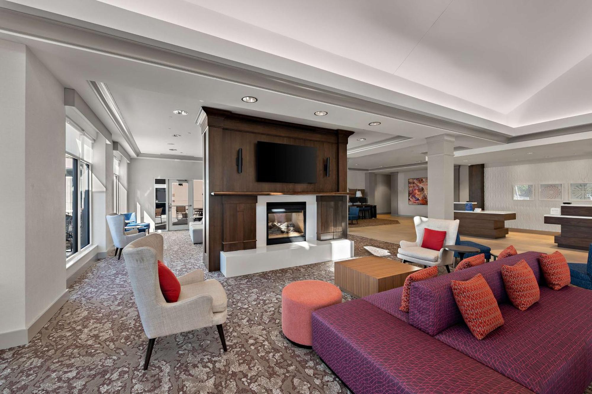 Hilton Garden Inn Omaha East/קאונסיל בלאפס מראה חיצוני תמונה