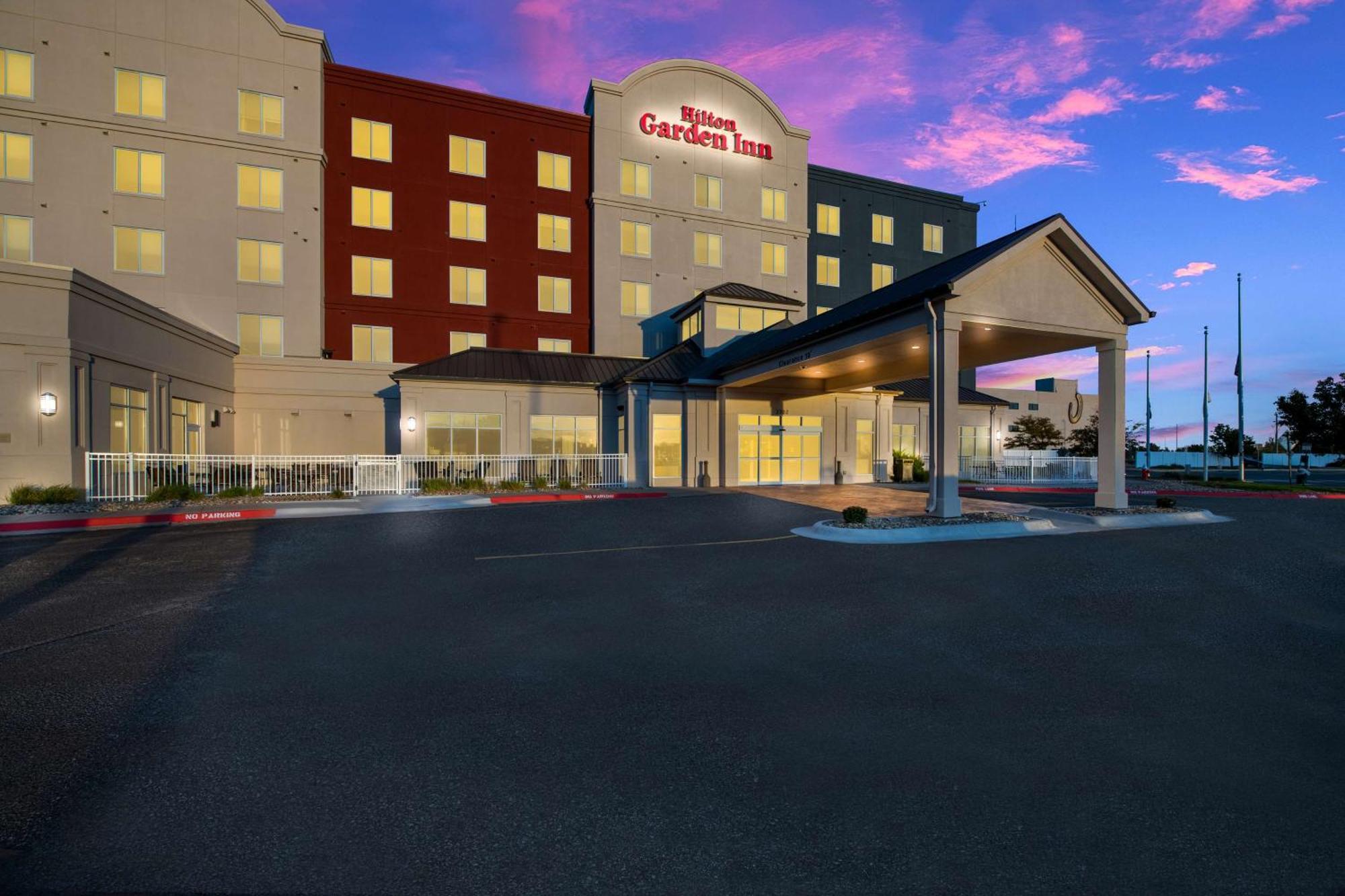 Hilton Garden Inn Omaha East/קאונסיל בלאפס מראה חיצוני תמונה